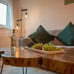 Schlossberg Residences - Design City-apartment Im Herzen Der Weinstrasse Apartment Neustadt an der Weinstrasse