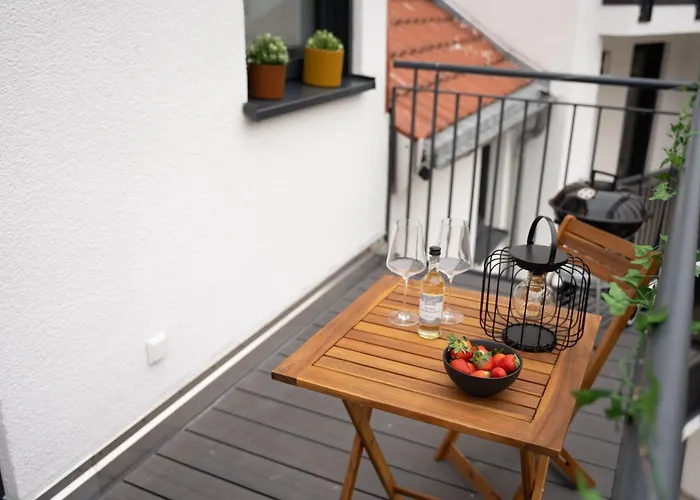 公寓 Schlossberg Residences - Design City-apartment Im Herzen Der Weinstrasse *