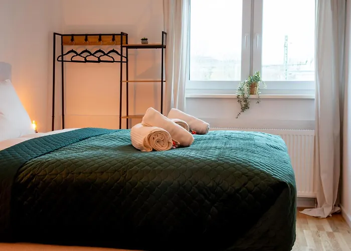 Schlossberg Residences - Design City-apartment Im Herzen Der Weinstrasse 公寓 *